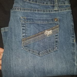 Woman's junior fox denim
